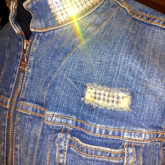 Allen B Scwartz Rhinestone Encrusted Distressed Denim Jacket - Picture 2 of 8